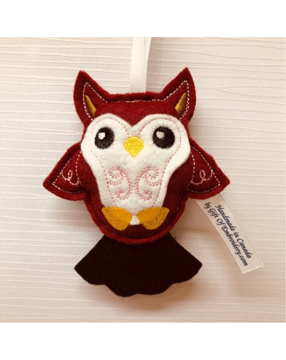 Owl holiday ornament